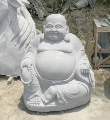 Sitzender chinesischer Buddha, 122 cm Höhe, Flussstein 